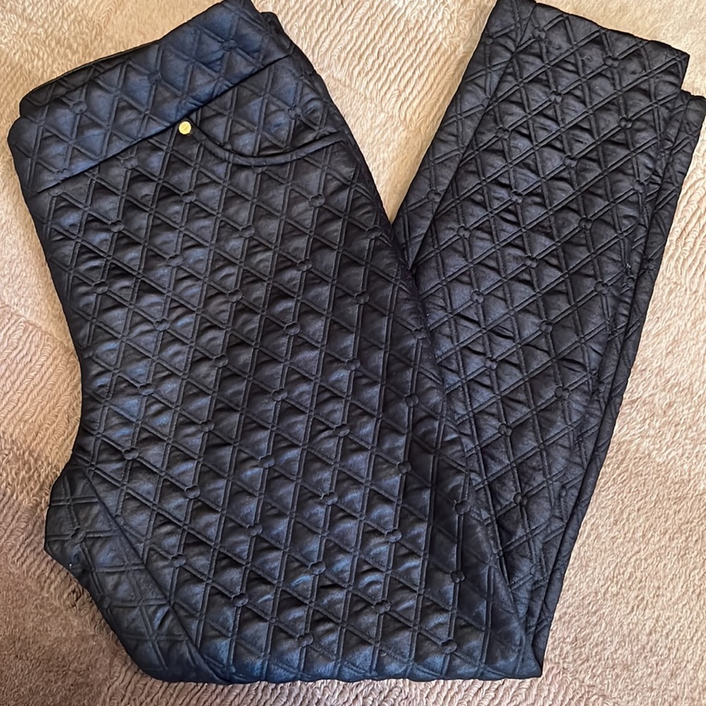 Quilted Black Leggings